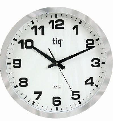 98,82 121,55 Zegar œcienny 851A - doskona³y do otwartych przestrzeni biurowych - du y, wyraÿny cyferblat - cichy mechanizm kwarcowy -