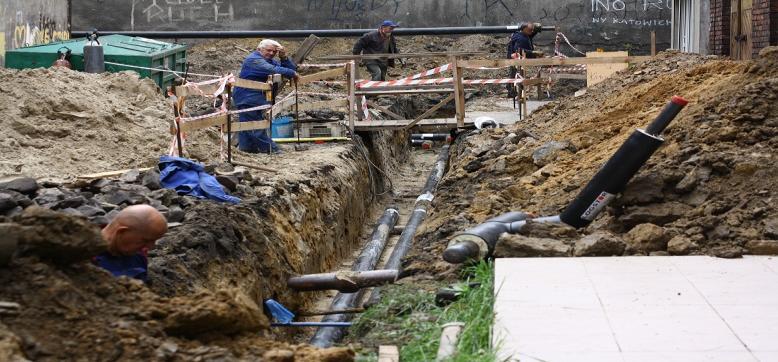 Grunwaldzkiej 22 umożliwia ogrzewanie lokali użytkowych w budynku, w przychodni zdrowia, w najbliższym czasie zostaną podłączone lokale użytkowe przy Grunwaldzkiej 20, modernizacja kotłowni przy ul.