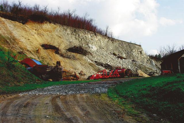 6. Small quarry of opoka near Kazimierz Dolny Fot. 7.