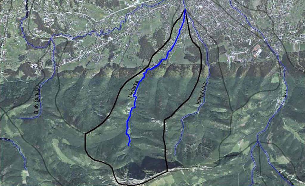 Rys. 1. Zlewnia potoku Młyniska Fig. 1. Catchment of Młyniska river krajach świata, w formie podstawowej bądź w różnych jej modyfikacjach [Li i Kang 2014].