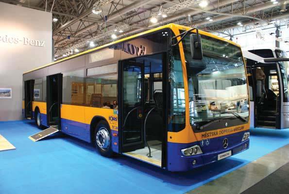 Mercedes Conecto LF dla MPK Łódź o długości 13,89 m przeznaczone do przewozu 83 pasażerów. Od polskiej premiery podczas Tour Salonu w 2002 r.