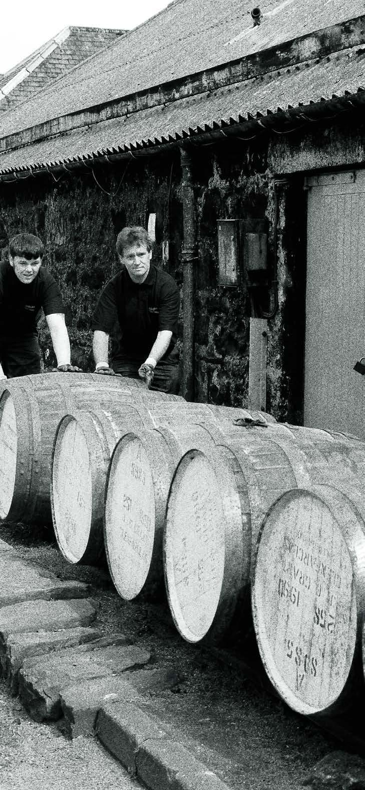 whisky Glenfarclas Destylarnia od sześciu pokoleń należąca do rodziny Grant.