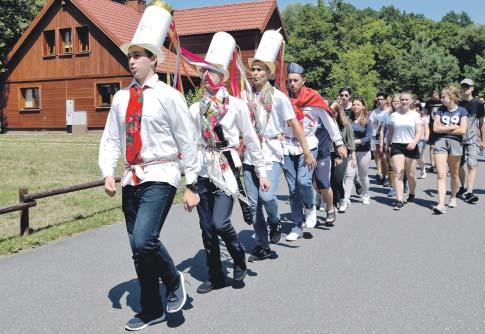 2 wydarzenia Kolędowanie w Konstantynowie W trakcie Przeglądu wystąpiło ponad 20 wykonawców i zespołów z powiatu bialskiego oraz województw podlaskiego i mazowieckiego konstantynów Tradycyjnymi