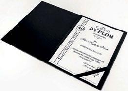 GALANTERIA BIUROWA / OFFICE ACCESSORIES TECZKI / FOLDERS wykonana z mocnej tektury oblewanej folią PVC lub skóropodobnym winylem wyposażona w: notes konferencyjny A4/A5 (40 kart.