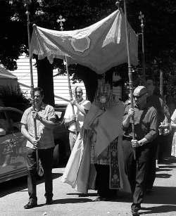 Corpus Chris Sunday, June 3, 2018 10:30 AM Bilingual Mass Procession aerwards. Parish Picnic SAVE THE DATE!!! Sunday, Jun 10th!
