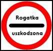 kolejowym decyduje się wjechać na przejazd, dlatego też dochodzi do najechania pojazdu kolejowego na pojazd drogowy z max. prędkością.