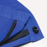 Akcesoria Umieszczonywewnątrz guzik dobrze przytrzymuje spodnie w pasie.
