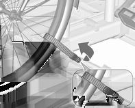 Zamocowanie przystawki W przypadku przewożenia więcej niż dwóch rowerów, przystawkę trzeba zamontować przed zamocowaniem