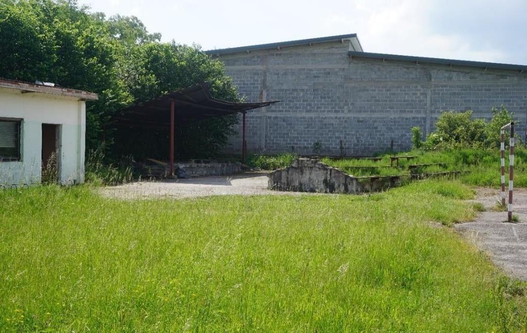 Na terenie sołectwa Grabki Duże w granicach wyznaczonego obszaru rewitalizacji istnieje zdegradowana i zdewastowana przestrzeń publiczna o charakterze sportowo- -rekreacyjnym
