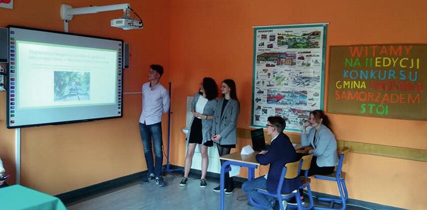 mosina.pl INFORMATOR MOSIŃSKI w budynku Urzędu Miejskiego w Mosinie. Bieżące informacje dotyczące posiedzeń, zamieszczane są na stronie www.mosina. pl w zakładce Komunikaty oraz na stronie www.mosina.esesja.