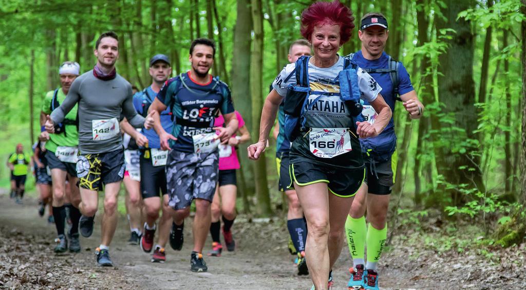 Limit czasowy dla tego dystansu wynosił 8,5h. O godz. 10:00 na linii startu stanęło 348 zawodników biorących udział w półmaratonie. Czterdzieści minut po nich wystartowali zawodnicy Nordic Walking.