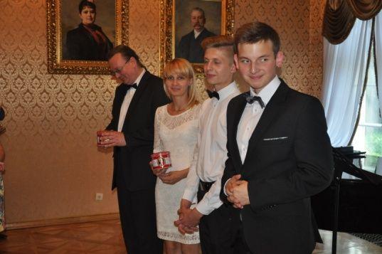 artystów z Orońska Wiolety Fijałkowskiej