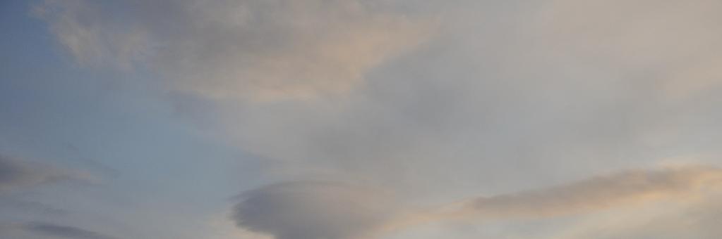 Cirrostratus fibratus, Cirrus spissatus, Altocumulus lenticularis i Altocumulus