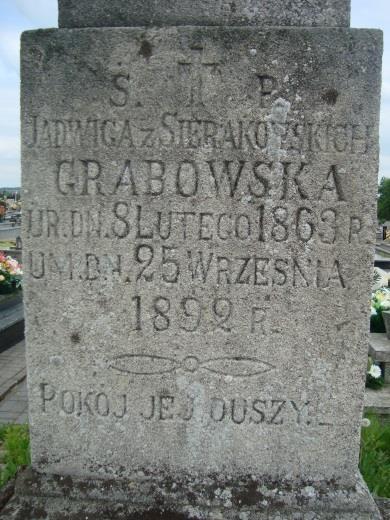 Grabowiecki Słownik Biograficzny / Grabowiec's Biographical Dictionary 165 Nagrobek 26 Rok 2013, 14 maja. Nagrobek Jadwigi z Sierakowskich Grabowskiej (foto Henryk Kulik).