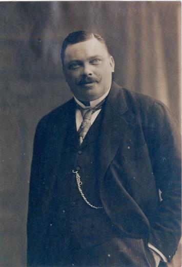 Grabowiecki Słownik Biograficzny / Grabowiec's Biographical Dictionary 291 Urodził się w 1838 roku, syn Daniela i Ifigienii z Ratyńskich małżonków Horwatt 2120.