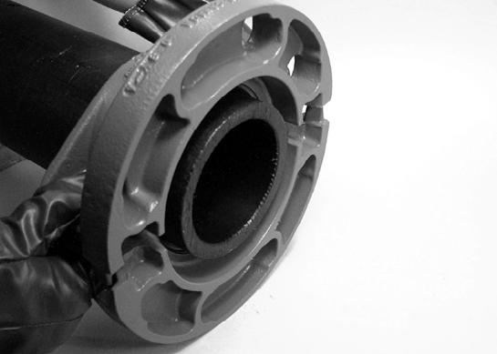 Typ 994 Adapter kołnierzowy Vic-Flange do rur z HDPE OSTRZEŻENIE Przed przystąpieniem do montażu, demontażu, regulacji lub konserwacji produktów do instalacji rurowych firmy Victaulic należy