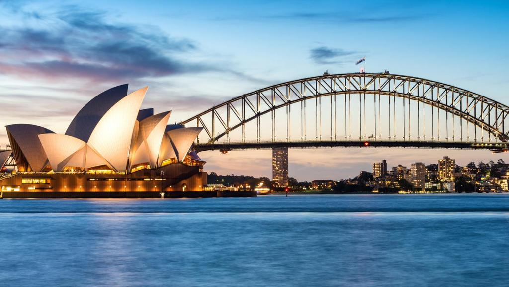 Dzień 3 SYDNEY Po s niadaniu ruszymy piechotą w miasto. Czeka nas zwiedzanie Sydney! W pierwszej kolejnos ci Królewskie Ogrody Botaniczne położone nad zatoką.