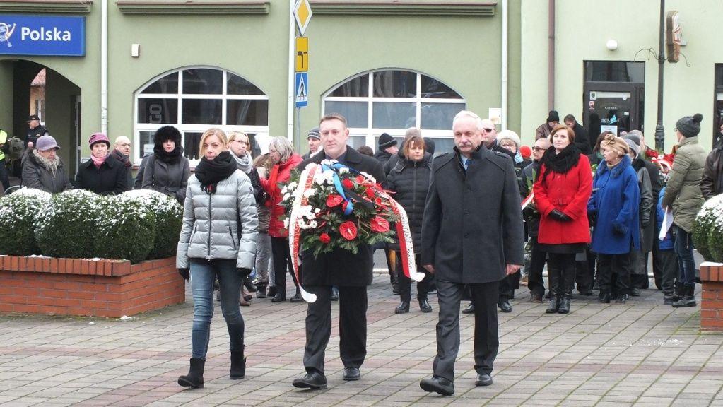 Regularnie publikujemy artykuły poświęcone historii jednostek wojskowych łączności, wspomnienia łącznościowców z okresu służby wojskowej oraz prezentujemy sprzęt łączności wojskowej, zarówno