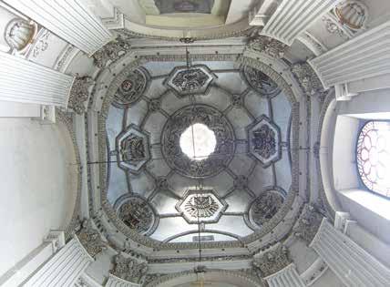 Dekoracja sklepienna złożona z obramień zdobiła też przęsło chórowe kościoła zamkowego w Brzeżanach, gdzie malowidła ujęto w bardzo zróżnicowane ornamenty składające się głównie z przewiązanych