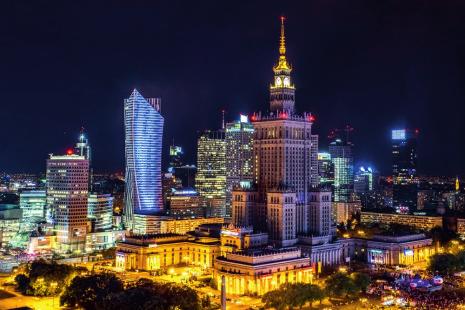 Miasta, ponadto Barbakan i Nowe Miasto i pomnik Powstania Warszawskiego. Podczas zwiedzania konkursy o tematyce historycznej.