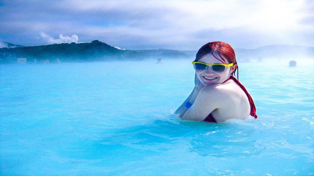 Dzień 5 (część II) Blue Lagoon Na koniec dnia czeka nas kąpiel w gorących źródłach Blue lagoon.