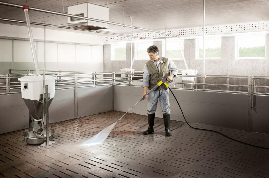 HD 10/25-4 SX Plus Dane techniczne Oszczędza energię i czas: pistolet wysokociśnieniowy EASY!Force i system mocowania wyposażenia EASY!
