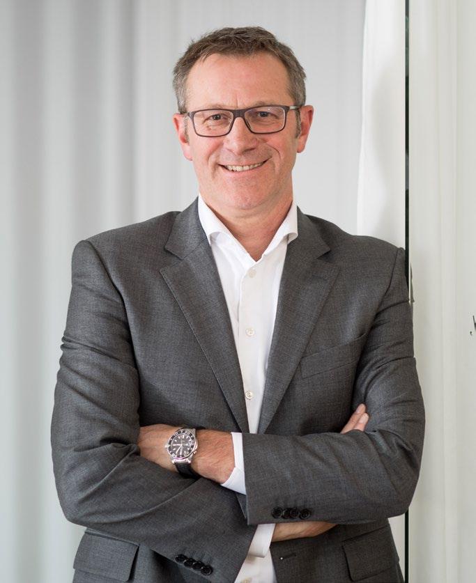 Aktualności 03 Nowy wizerunek firmy Bosch Rexroth Nowe logo firmy Bosch Rexroth, zaprezentowane po raz pierwszy na targach w Hanowerze, podkreśla zakończoną sukcesem transformację firmy w liczącego