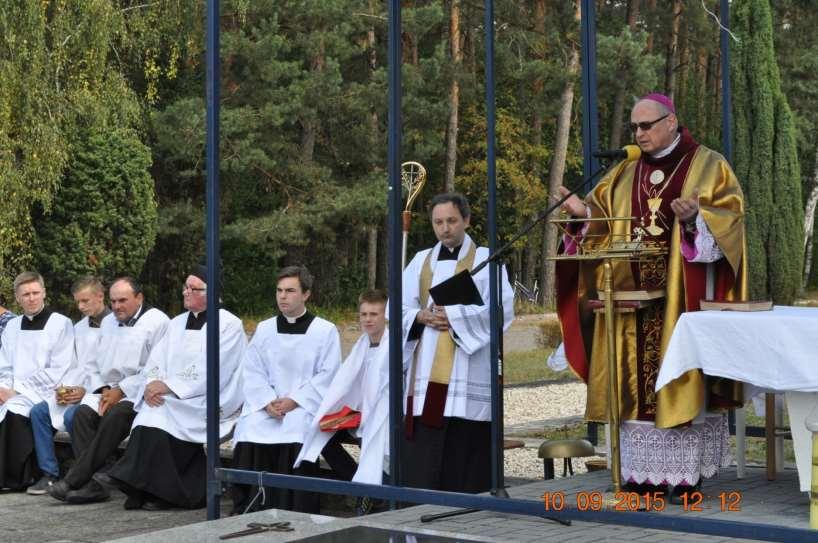 Uroczystości w byłym obozie