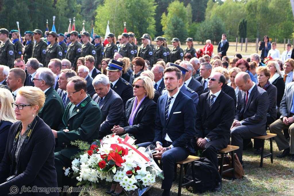 Uroczystości w byłym obozie