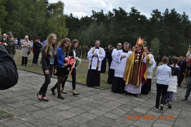 Uroczystości w byłym obozie