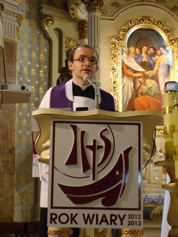 Rozpoczęliśmy go od tradycyjnego zapalenia świecy i modlitwy do Ducha Świętego. Potem głos zabrał ks.