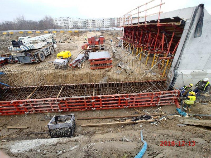 2.2 Tunel drogowy pod Ursynowem - długość 2335 m - przekrój poprzeczny kształt ramy dwunawowej - 2 nawy; 3x3,5 m + pas