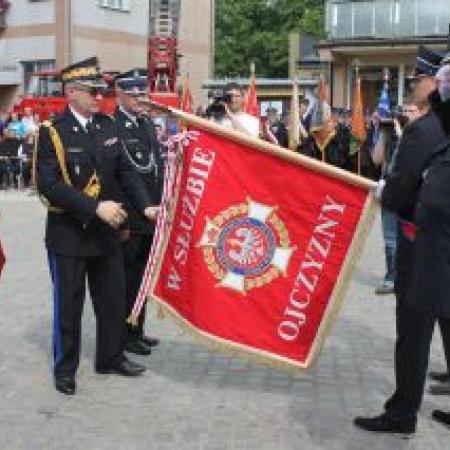 przybyłych mieszkańców na strażacki festyn i poczęstunek.