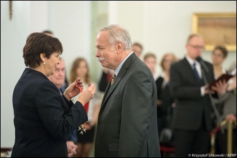 AKTUALNOŚCI Prof. zw. dr hab. Stefan M. Kwiatkowski odznaczony Krzyżem Komandorskim Odrodzenia Polski Miło nam poinformować, że Prof. zw. dr hab. Stefan M. Kwiatkowski, członek Rady Naukowej Polskiego Towarzystwa Pedagogicznego, w dniu 16 lutego 2018 roku został odznaczony Krzyżem Komandorskim Odrodzenia Polski.