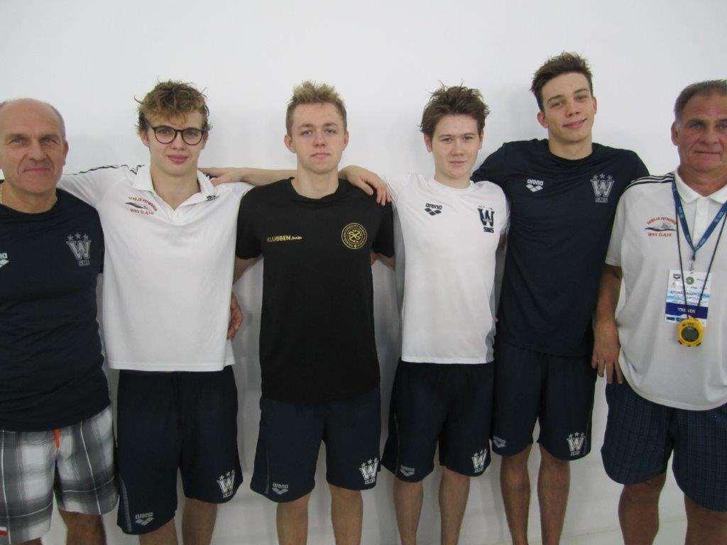 Kamil Sacha, Szymon Jaworski,Kacper Dominiak, Wojtek Dutkowiak,Leszek Górski, Tomek Jackowski Piotr