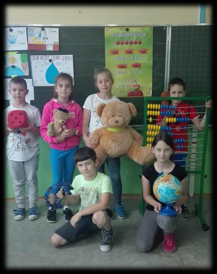 UCZNIOWIE OSIĄGAJĄCY NAJLEPSZE WYNIKI W NAUCE 3B BLANKA BANASIEWICZ MAJA PYTLOWANY GRZEGORZ