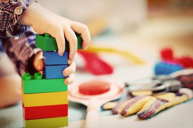 Dwie mieszkanki, w chwili przyjęcia do programu były matkami. Jedna urodziła trójkę dzieci, z których dwójka znajdowała się w adopcji, a najmłodsze w pogotowiu opiekuńczym.