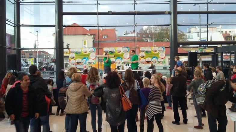 W dniach 8-14 listopada 2015r. prof. Elżbieta Sałata i dr Justyna Bojanowicz odwiedziły w ramach programu Erasmus+ Wydział Pedagogiczny Uniwersytetu Konstantego Filozofa w Nitrze.