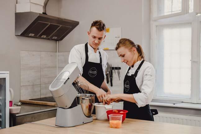 Rozłożony w latach plan, wdrożyli w życie i tak powstała pracownia cukiernicza Assiette Patisserie&Chocolaterie.