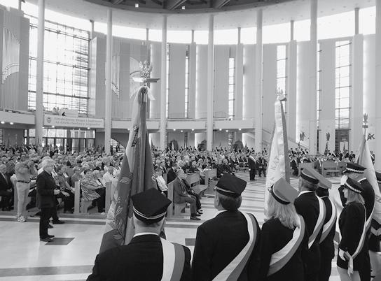 2 Pocztówka z wakacji VI edycja To już szósty rok edycji Pocztówka z wakacji, kiedy to zaproponowaliśmy czytelnikom przesłanie do Kolejarza Małopolski zdjęcia z wakacji przedstawiającego spędzenie
