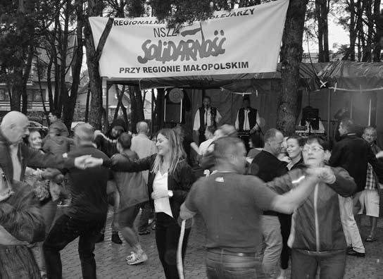 z wadą genetyczną Zespół Downa, Szymona Kuća (pracownik PKP Intercity S.A. Zakładu Południowy) chory na chorobę nowotworową, u którego zdiagnozowano czerniaka w zaawansowanym stopniu rozsiewu.