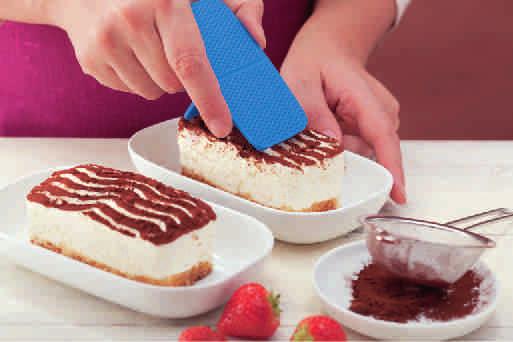 Owocowe tiramisu ^ ^ ^ ^ ^ ^ ^ ^ ^ ^ ^ ^ ^ ^ ^ ^ ^ ^ ^ ^ ^ ^ ^ ^ ^ ^ ^ ^ ^ ^ ^ ^ ^ na 3 porcje: 2 płaty żelatyny 250 g mascarpone 150 g twarogu 20% 50 g cukru pudru 3 łyżki mleka 3 łyżki Amaretto 100