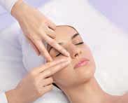 ILSACTIVINE Eye Flash Lift 3D Serum liftujące na zmarszczki wokół oczu, o spektakularnym działaniu wygładzającym. W ciągu 60 minut po aplikacji zmarszczki ulegają optycznemu spłyceniu aż o 74%.