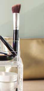 oraz masażu twarzy i dekoltu > zasilanie: 2 baterie AAA Urządzenie do manicure >