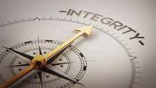 Wszystkie dokumenty w firmie powinny być wewnętrznie spójne Zarówno dokumenty wewnętrzne: Regulaminy i umowy o pracę, umowy ze