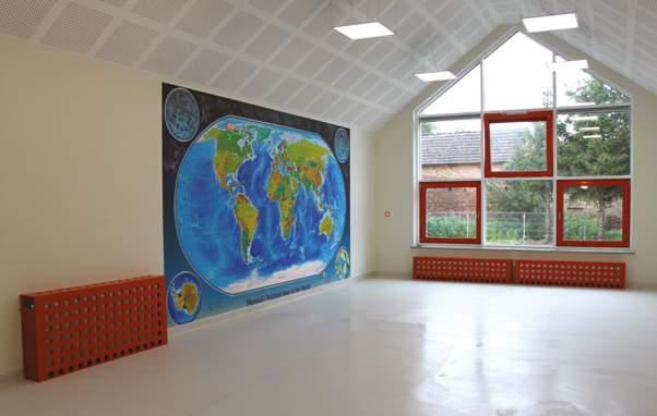 Projektowanie w zgodzie z Feng Shui ARCHITEKT Z POWOŁANIEM Myślą przewodnią w kształtowaniu architektury przedszkola, była zasada, aby nowe budynki nie przytłoczyły i nie zdominowały istniejącej