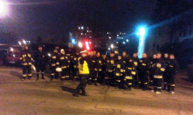Policjanci Wydziału Ruchu Drogowego siedleckiej komendy przeprowadzili szkolenie dla druhów z OSP pow. siedleckiego.