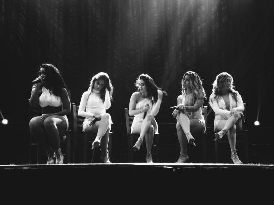 Downloaded from: justpaste.it/wlr5 FIFTH HARMONY POLAND FAQ 1. Najpierw LYLAS (Love You Like A Sister), potem 1432 (I Love You Too), teraz Fifth Harmony. 2.