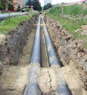 niezależne ciśnieniowo DPS oraz zainstalowano nowy, izolowany rurociąg o długości niemal 10 km. Dzięki tym działaniom zwiększono wydajność cieplną kotłów z 78,2 do 95,5 proc.