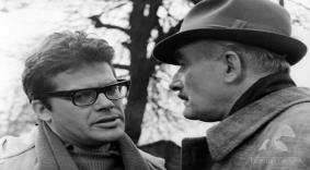 50b/1970 Do Gdyni przybył statek flagowy naszej floty Stefan Batory, przywiózł 200 Pasażerów Jadą goście, jadą, Powrót statku (dok.
